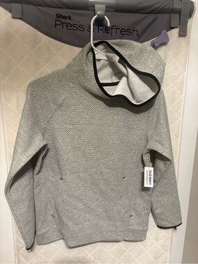 Old Navy Light Gray Quilted Active Hoodie with Black Trim